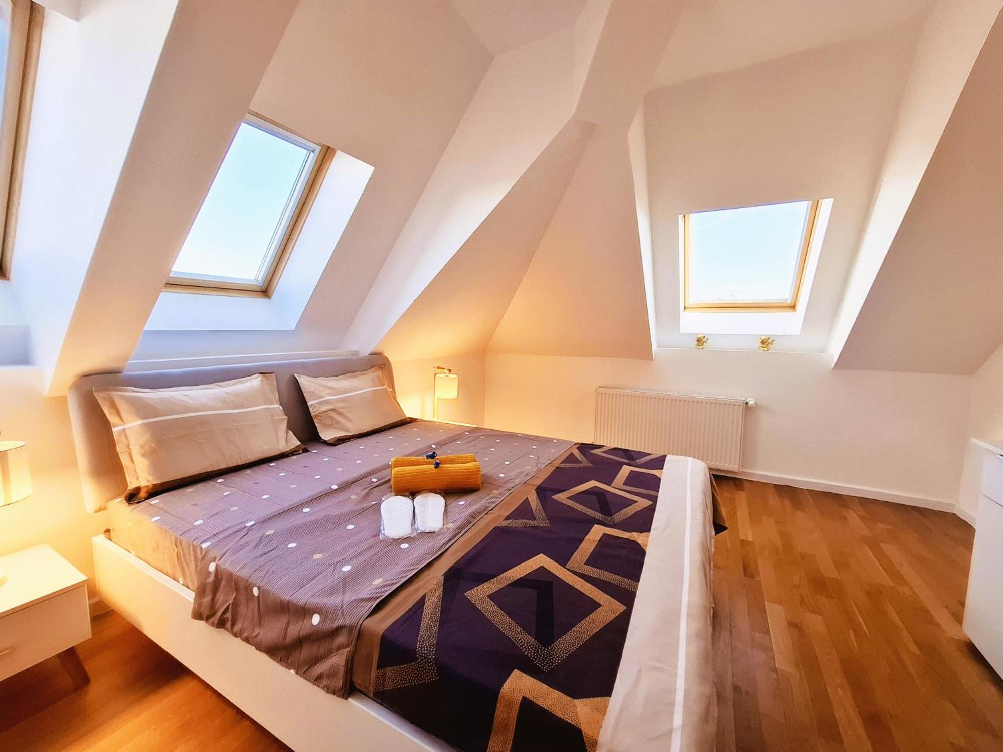 Apartment F Bucharest
