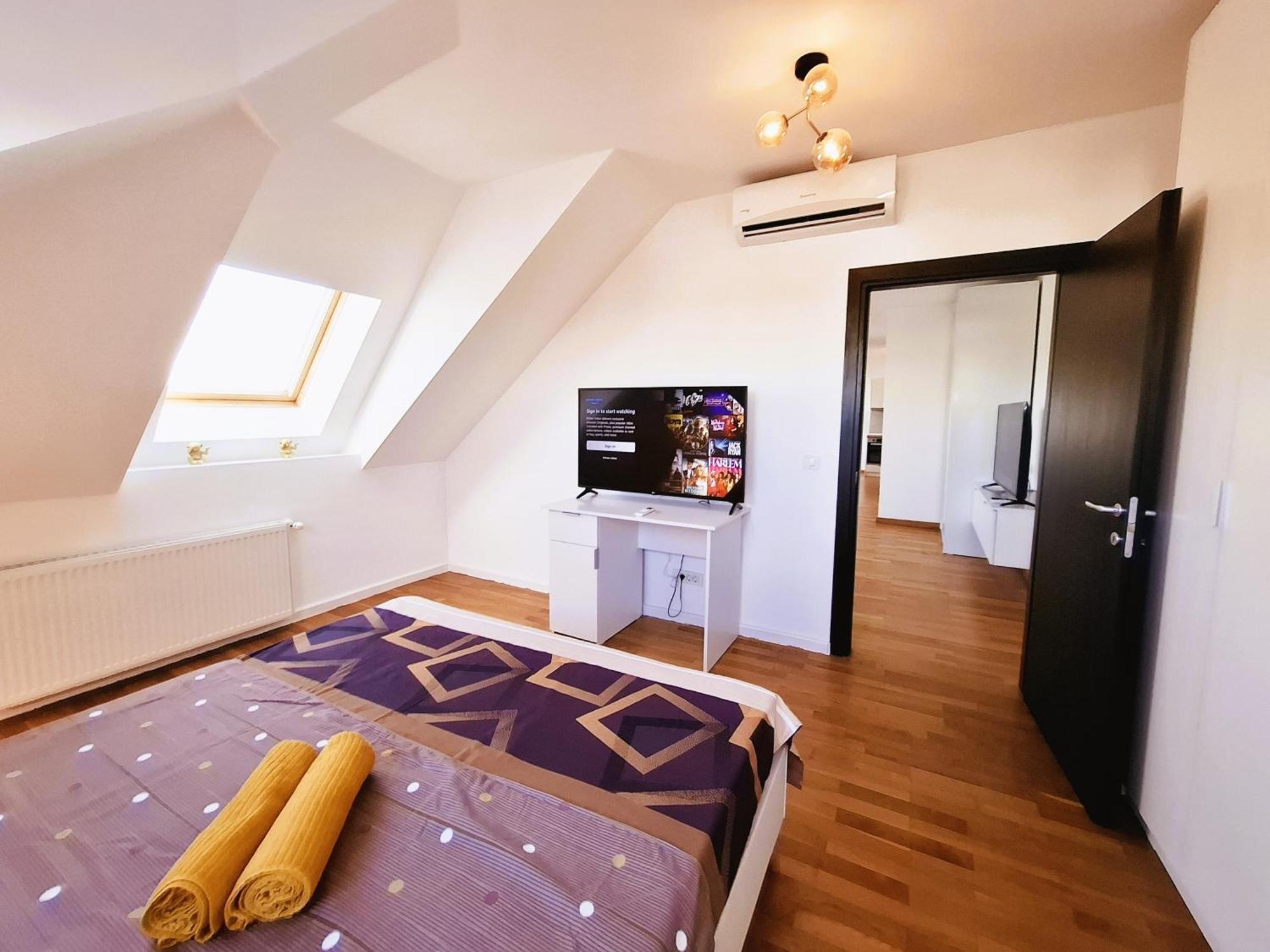 Apartment F Bucharest